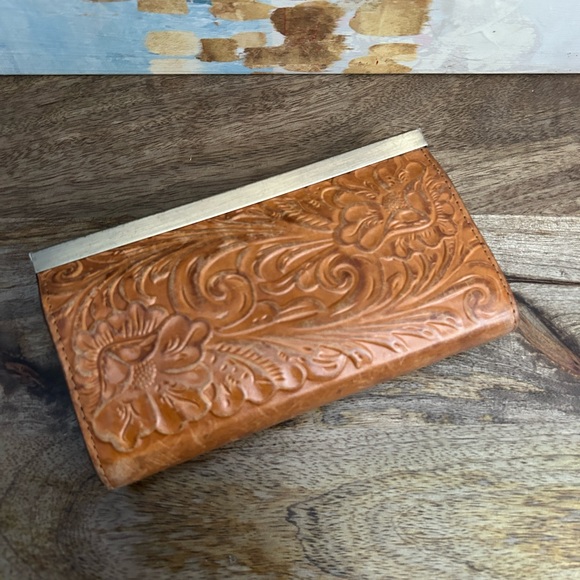 PATRICIA NASH Brown Tooled Leather Wallet - Picture 3 of 9